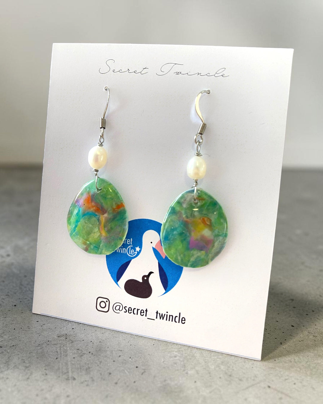 Drop Dangle Earrings with Pearls │ Recycled Bottle Caps │ Freshwater Pearls