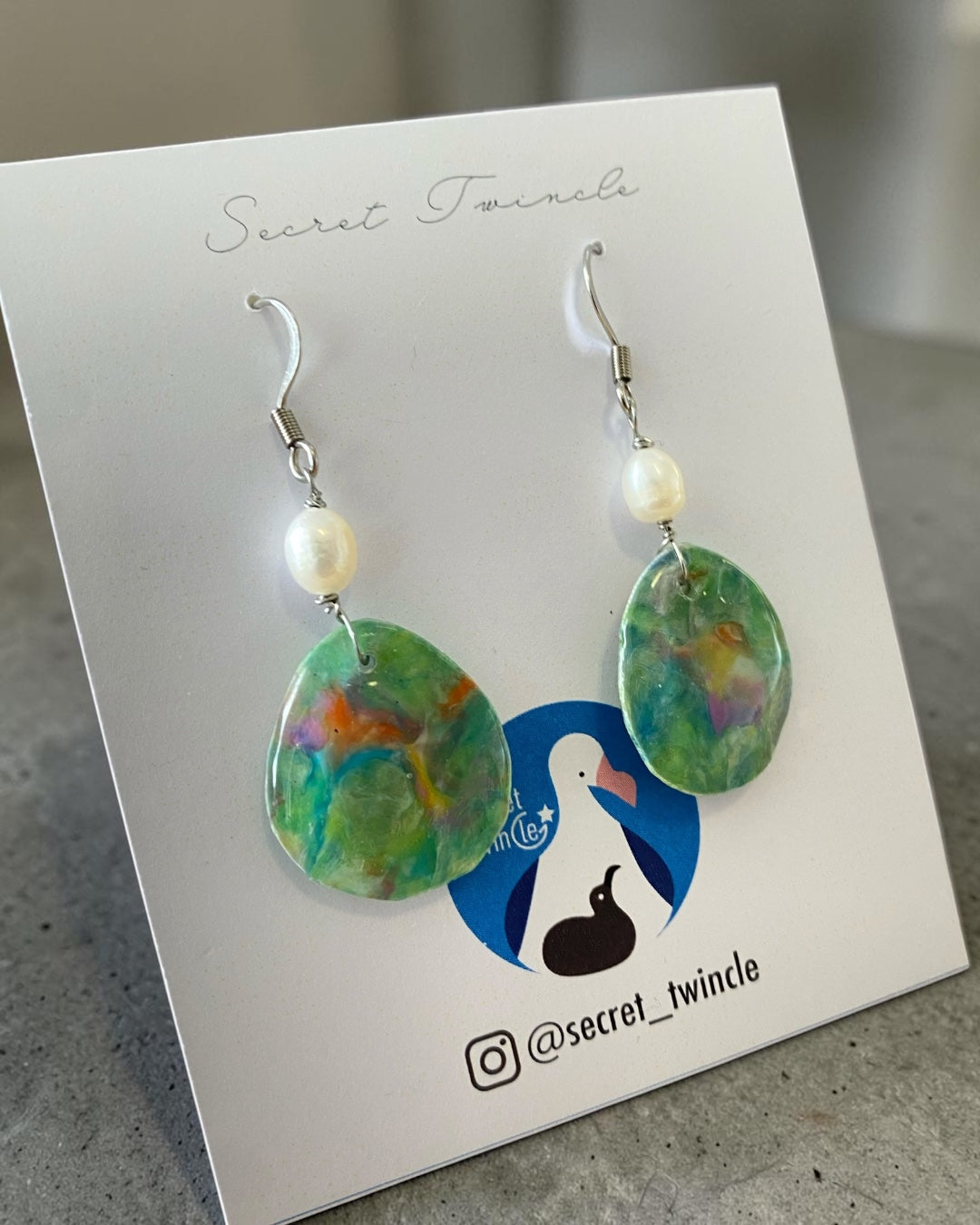 Drop Dangle Earrings with Pearls │ Recycled Bottle Caps │ Freshwater Pearls