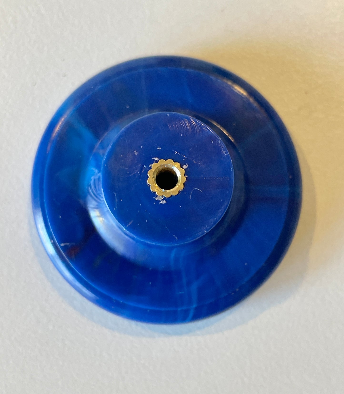 Drawer pulls - round | Recycled plastic hardware from Lismore