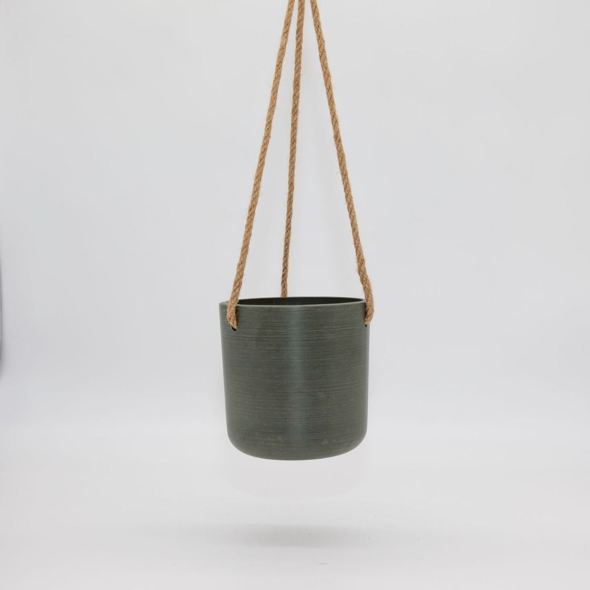Austin Hanging Pot | Recycled Plastic | Looks Good Feels Good