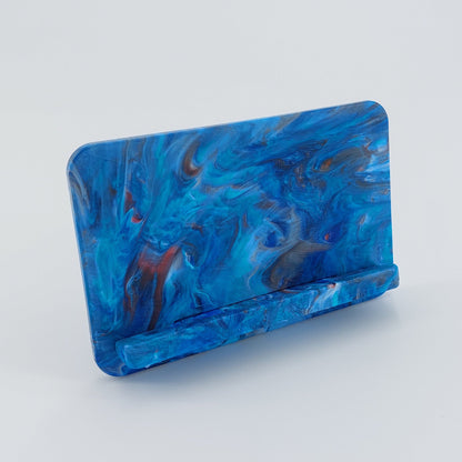 Fully assembled EcoView mobile phone stand made from marbled recycled plastic in Old glory. Eco friendly desktop phone holder in Australia.