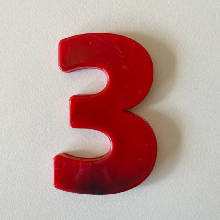 Custom recycled plastic house number for letterboxes red variant number 3.