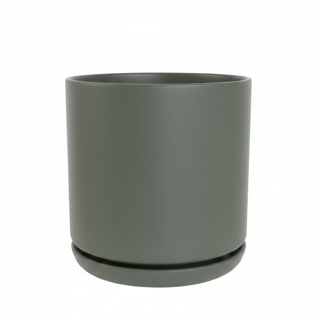 Portland recycled plastic plant pot with matching saucer. Olive large.