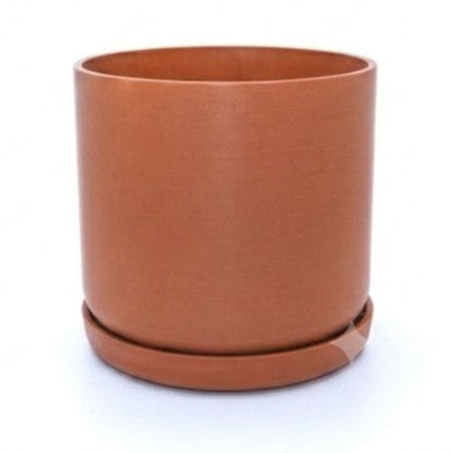 Portland recycled plastic plant pot with matching saucer. Terracotta large.
