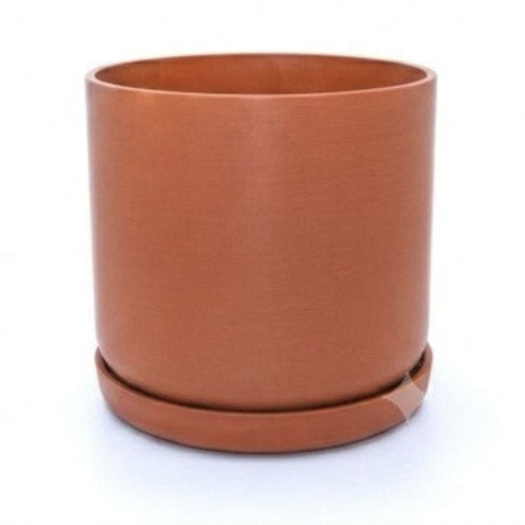 Portland recycled plastic plant pot with matching saucer. Terracotta large.