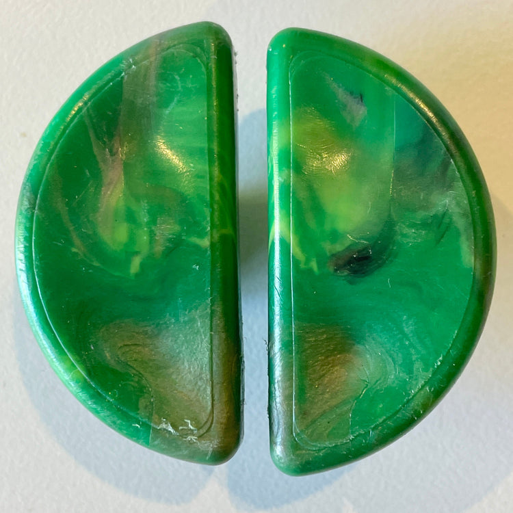 Semi-circle 50mm finger pull cabinet handle in green finish. Premium kitchen cupboard hardware in Australia.