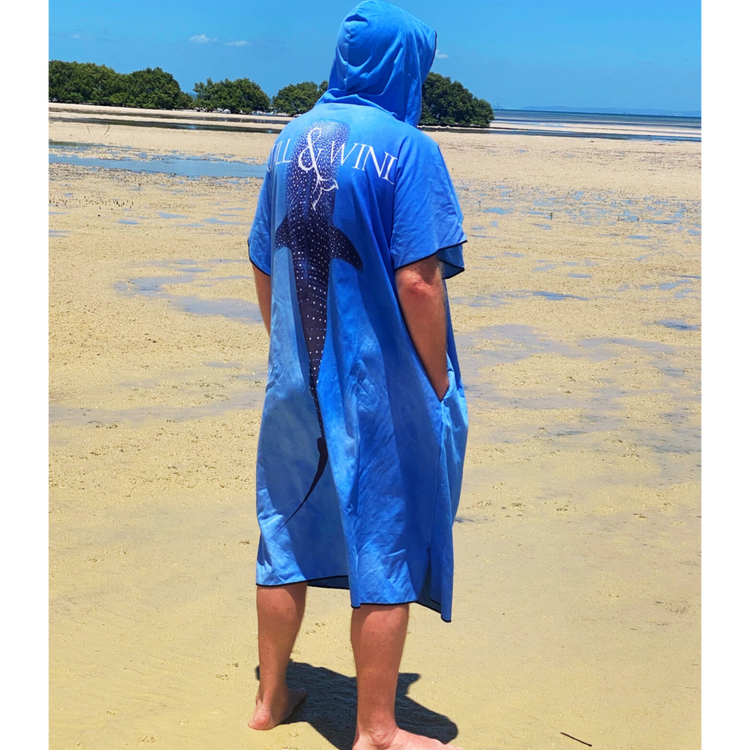 Will and Wind Whale Shark marine photography adult hooded poncho towel back view. Sandproof rPET microfiber robe, buy online Australia.